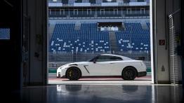 Nissan GT-R Nismo na rok 2020 już w sprzedaży. Znamy ceny