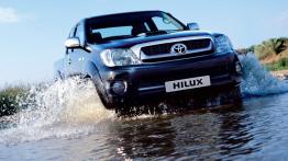 Toyota Hilux VII Półtorej kabiny