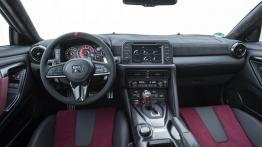 Nissan GT-R Nismo na rok 2020 już w sprzedaży. Znamy ceny