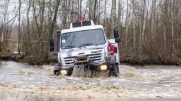 Unimog i Arocs - teren im niestraszny