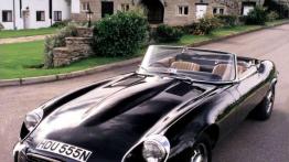 Jaguar E-type - Półwiecze ikony