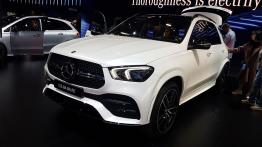Paris Motor Show 2018 - Mercedes-Benz - widok z przodu
