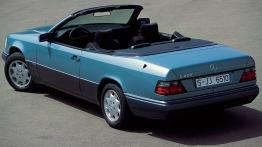 Mercedes Klasa E 1991 Cabrio - widok z góry