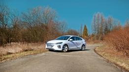Hyundai Ioniq Electric - tanio i zwyczajnie nie znaczy nudno