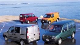 Fiat Doblo - przód - inne ujęcie