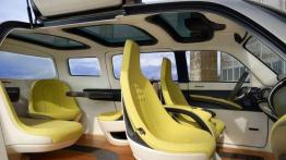 Kia KV7 - Społecznościowe pudełko