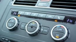 Volkswagen Cross Touran - z rodziną za miasto