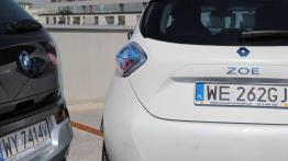 BMW i3 vs Renault Zoe - elektryzują miasto