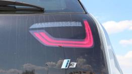 BMW i3 vs Renault Zoe - elektryzują miasto