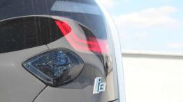 BMW i3 vs Renault Zoe - elektryzują miasto