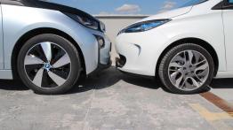 BMW i3 vs Renault Zoe - elektryzują miasto