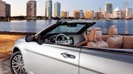 Chrysler 200 Cabrio - lewy bok