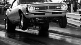 Chevrolet Camaro - widok z przodu