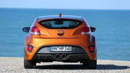 Hyundai Veloster Turbo - widok z tyłu