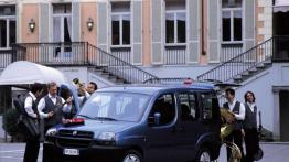Fiat Doblo - lewy bok