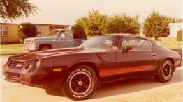 Chevrolet Camaro - lewy bok