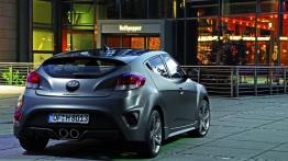 Hyundai Veloster Turbo - widok z tyłu