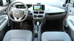 BMW i3 vs Renault Zoe - elektryzują miasto