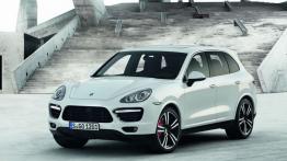 Porsche Cayenne III Turbo S - widok z przodu