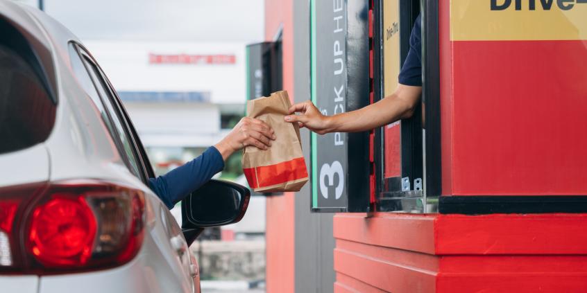 Mercedes ma pomysł na drive-thru. Koniec z zamawianiem przez głośnik