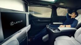 Lexus wchodzi do segmentu, który... odchodzi do lamusa