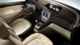 Lancia Musa - pełny panel przedni