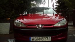 Peugeot 206  Hatchback - galeria społeczności - przód - reflektory wyłączone