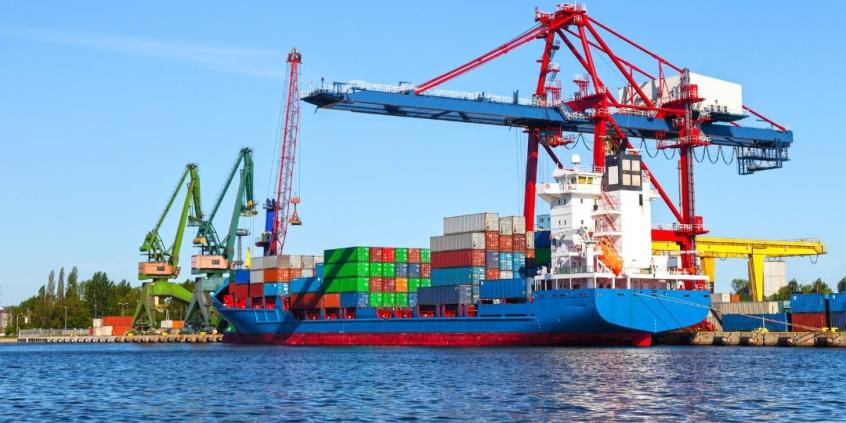 Inwestycje portowe 2026 a transport drogowy – Gdańsk i Świnoujście