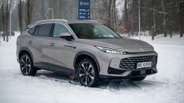 MG HS Hybrid+ Exclusive - przód - inne ujêcie