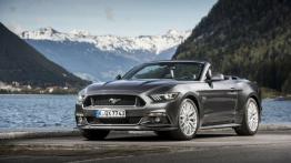 Ford Mustang VI Cabrio GT (2015) - wersja europejska - widok z przodu