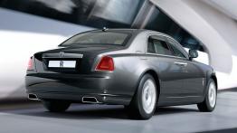 Rolls-Royce Ghost - widok z tyłu