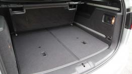 Volkswagen Sharan - techniczny retusz