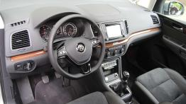 Volkswagen Sharan - techniczny retusz