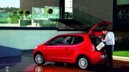 Volkswagen up! - tył - bagażnik otwarty