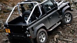 Land Rover Defender III Pick Up - widok z tyłu