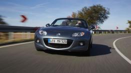Mazda MX-5 Facelifting soft-top - widok z przodu