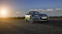 Mazda MX-5 Facelifting soft-top - widok z przodu