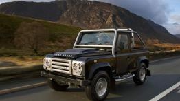 Land Rover Defender III Pick Up - widok z przodu