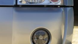 Nissan Pickup - widok z przodu