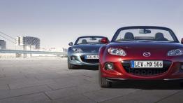 Mazda MX-5 Facelifting hard-top - widok z przodu