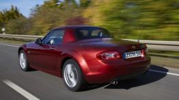 Mazda MX-5 Facelifting hard-top - widok z tyłu