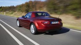 Mazda MX-5 Facelifting hard-top - widok z tyłu