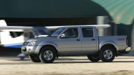 Nissan Pickup - lewy bok