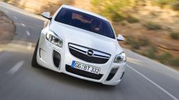 Opel Insignia OPC - widok z przodu