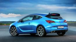 Opel Astra IV OPC - widok z tyłu