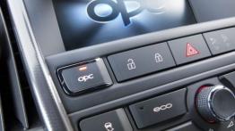 Opel Astra IV OPC - konsola środkowa