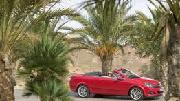 Opel Astra Twin Top OPC - prawy bok