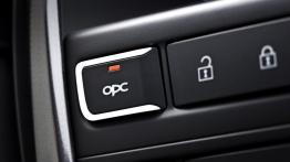 Opel Astra IV OPC - sterowanie w kierownicy