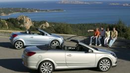 Opel Astra Twin Top OPC - prawy bok