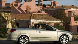 Opel Astra Twin Top OPC - prawy bok